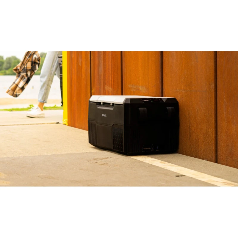 MESTIC Cool Box MCCHD-45 AC/DC 2 MESTIC Cool Box MCCHD-45 AC/DC – Image 2