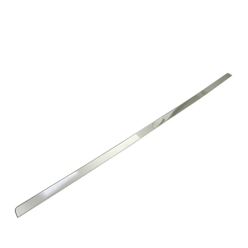 OMAC Baguette De Protection De Hayon Inox VW T5 4 OMAC Baguette De Protection De Hayon Inox VW T5 – Image 4