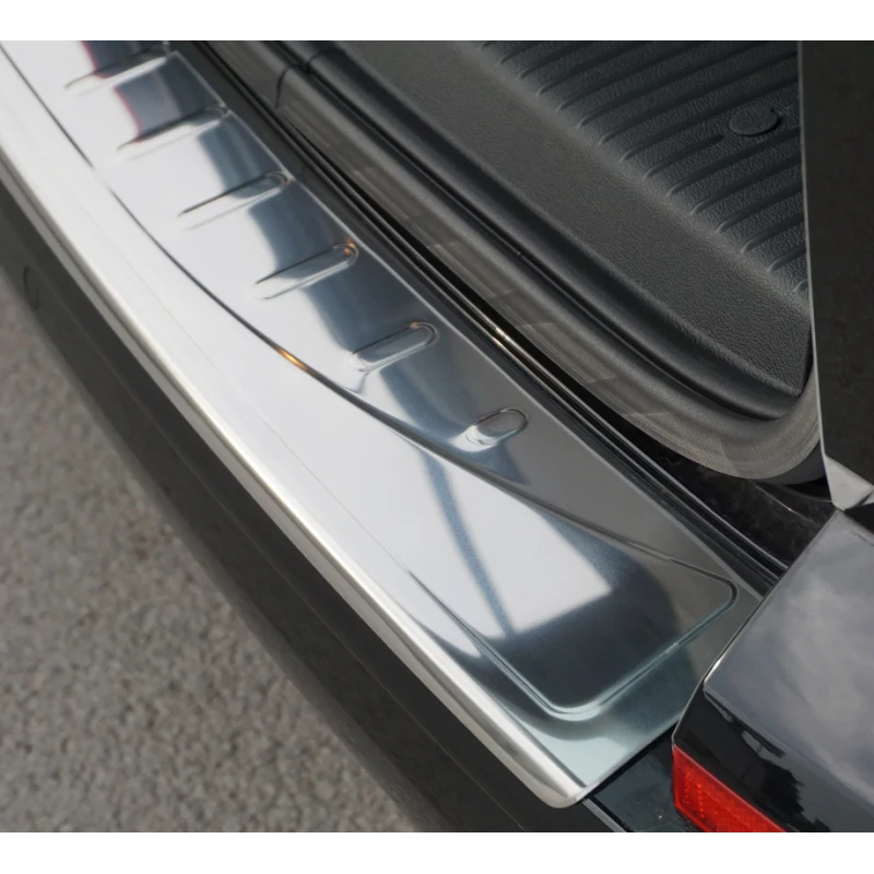 OMAC Protection Barre De Seuil Inox MB Vito W447 8 OMAC Protection Barre De Seuil Inox MB Vito W447 – Image 8