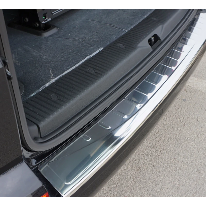 OMAC Protection Seuil De Coffre Inox MB Vito W638 5 OMAC Protection Seuil De Coffre Inox MB Vito W638 – Image 5